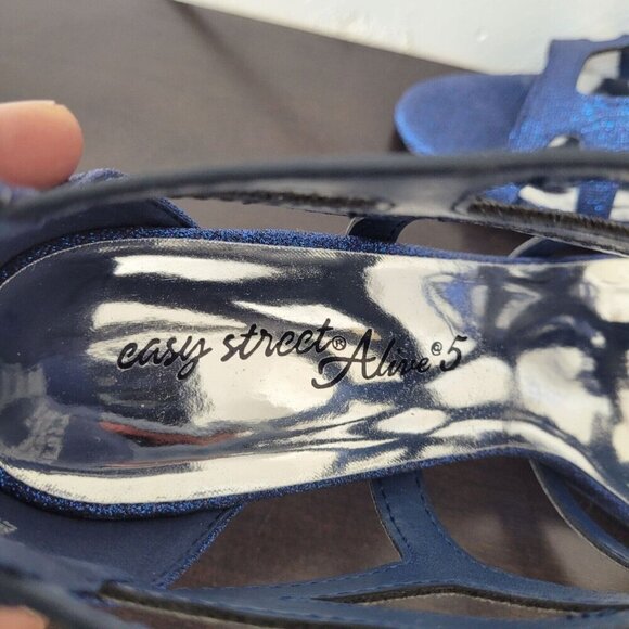 NEW Easy Street Flattery Women's 9 Navy Glitter Strappy Heels - Picture 7 of 11